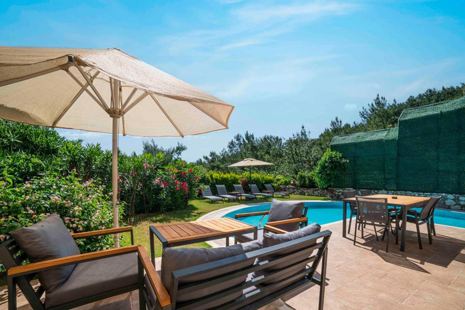 Alya Villa Butik Hotel Турунч Екстериор снимка